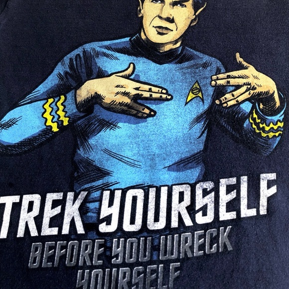Navy Cotton “Trek Yourself before You Wreck Yourself” Graphic T. 2012 - Picture 2 of 5